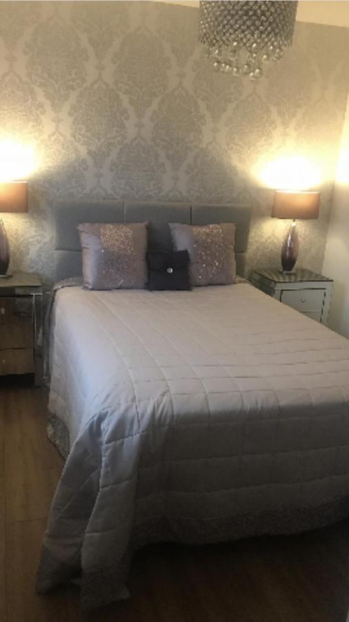 Double Room With En-Suite. Central For North West Rainhill Eksteriør bilde