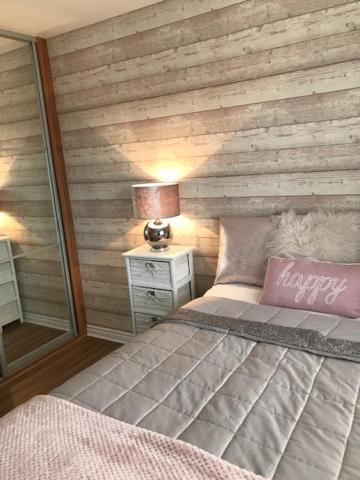Double Room With En-Suite. Central For North West Rainhill Eksteriør bilde