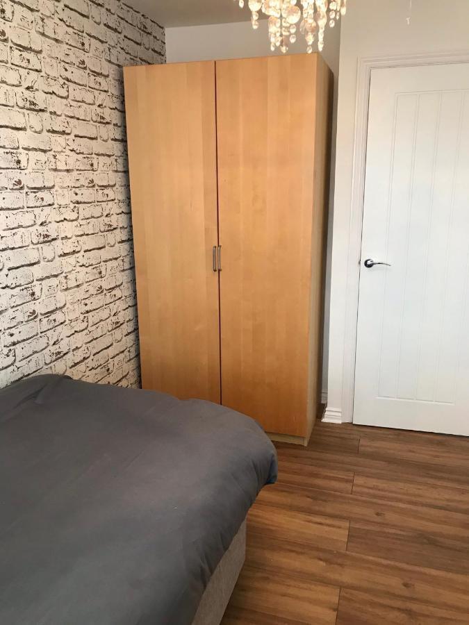 Double Room With En-Suite. Central For North West Rainhill Eksteriør bilde